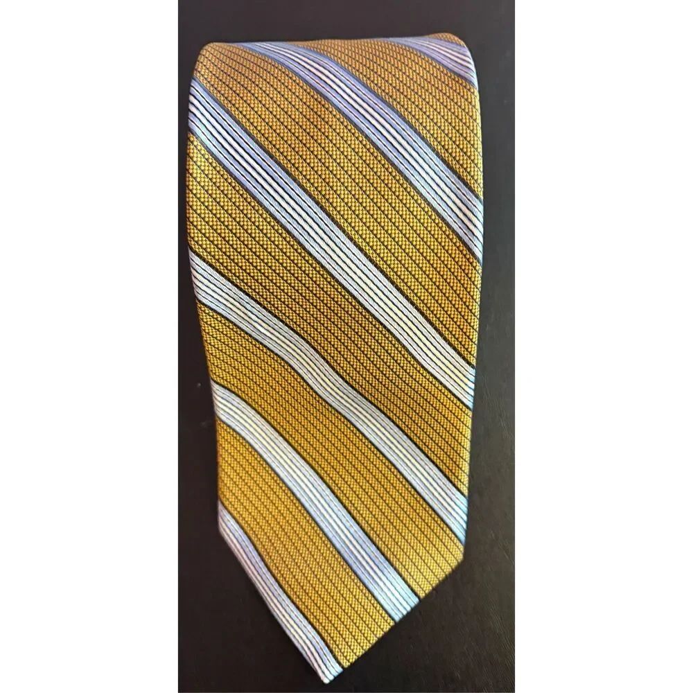 Brooks Brothers tie